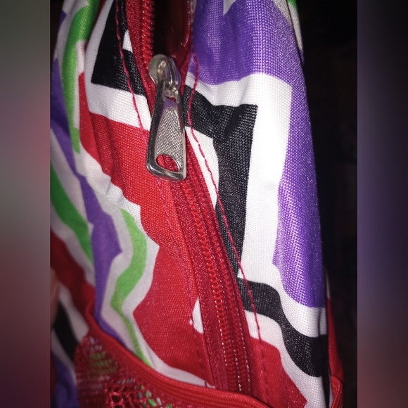 Chevron Pattern Women's Backpack - Picture 4 of 9